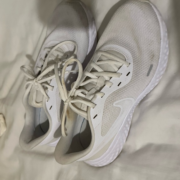 Nike White Athletic Shoes - Picture 5 of 5